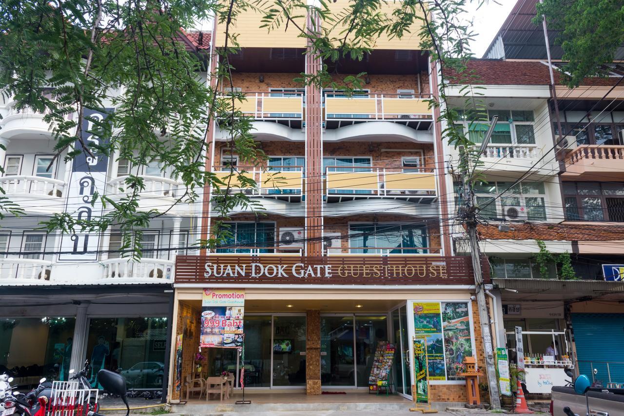 Suan Dok Gate Guesthouse Chiang Mai Dış mekan fotoğraf