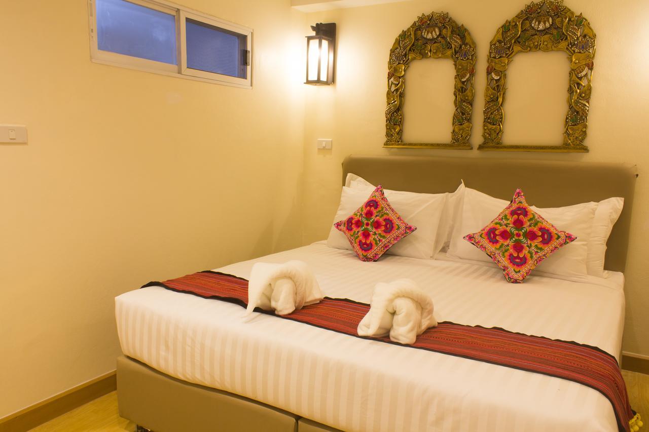 Suan Dok Gate Guesthouse Chiang Mai Dış mekan fotoğraf